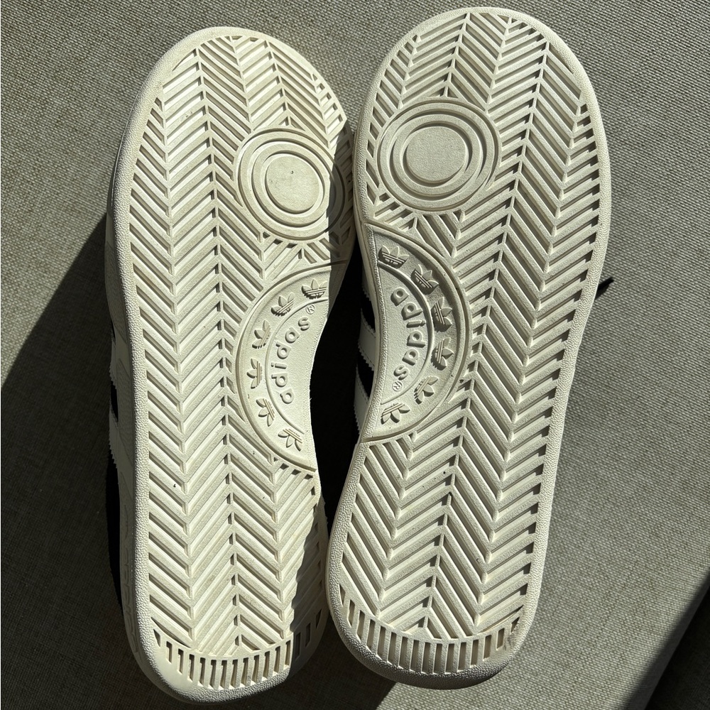 Vintage Adidas Originals Grand Prix men’s sneakers discontinued - Picture 10 of 11